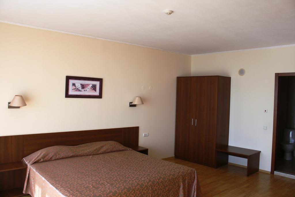 Hotel Central Golden Sands Phòng bức ảnh